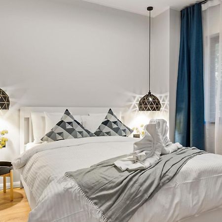 Ferienwohnung Tova Pearl Ultracentral - Romana Square Subway Bukarest Exterior foto